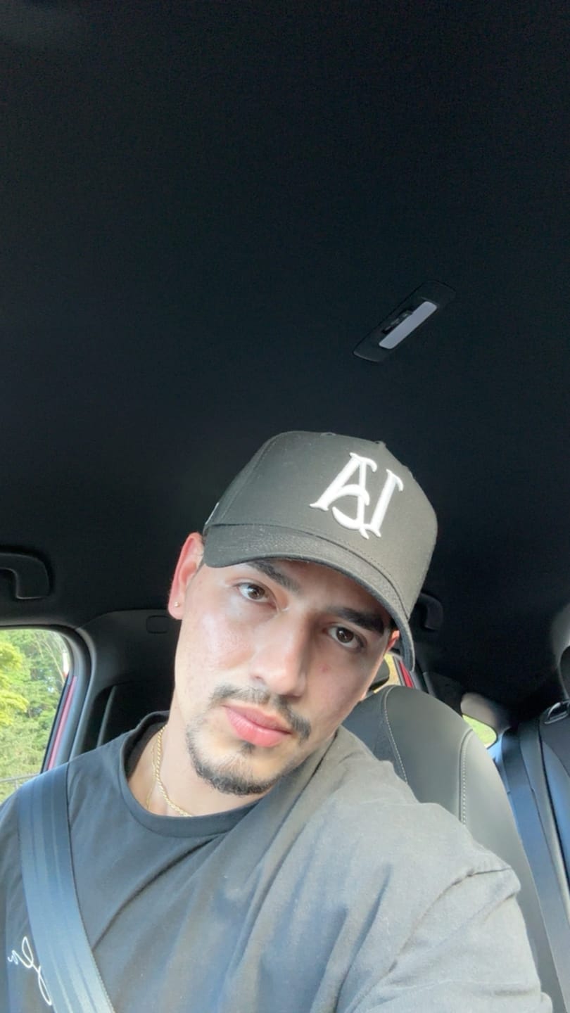 Customer photo review of 920 A-Frame LA Snapback Hat 2.0