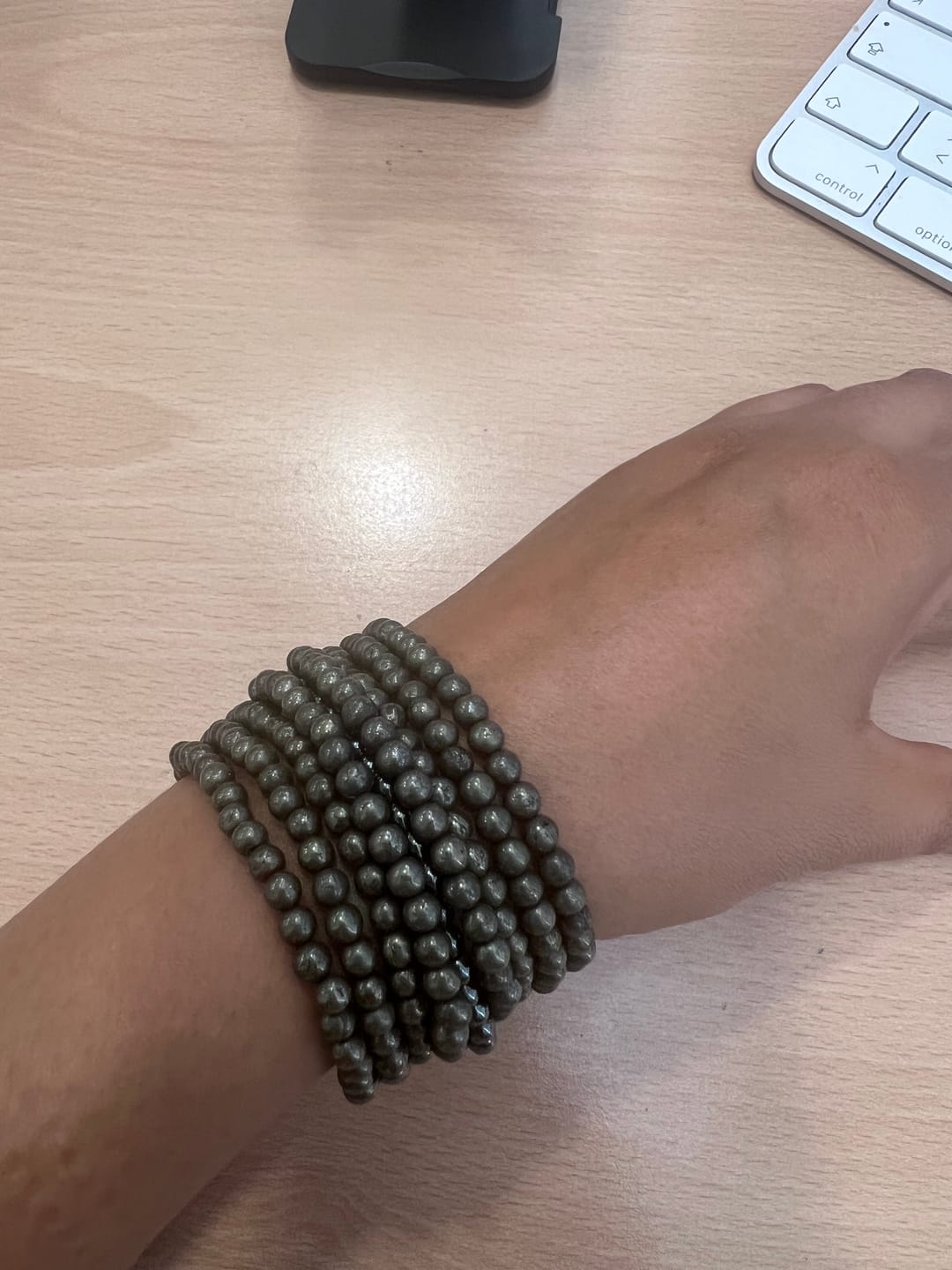 Customer photo review of Pulsera Pirita | 4mm | Abundancia - Positividad