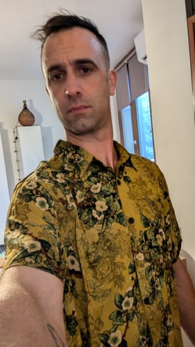 Customer photo review of Chemise boutonnée à manches courtes pour hommes, Vintage, décontractée, en rayonne, douce, florale, manches courtes