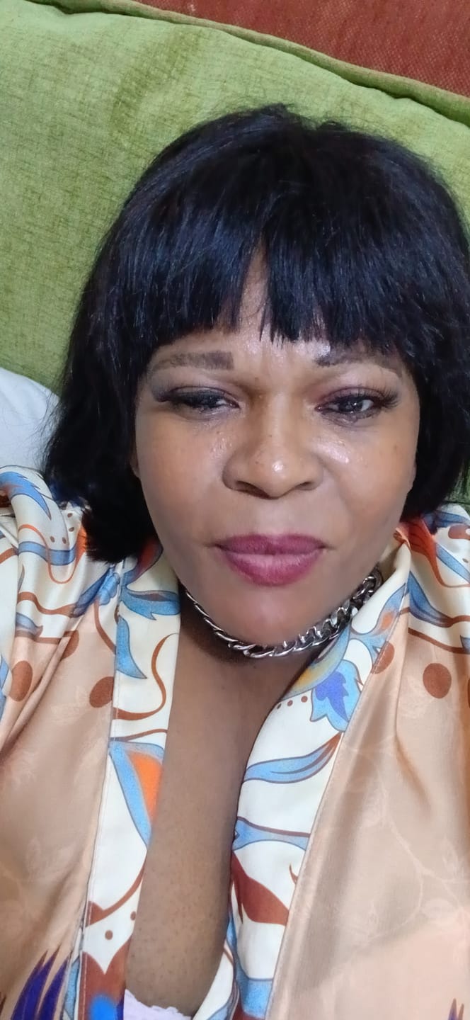 Customer photo review of Brazilian Fringe Bob - 8"