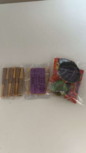 Customer photo review of Blue Lotus Flower Pre Rolls