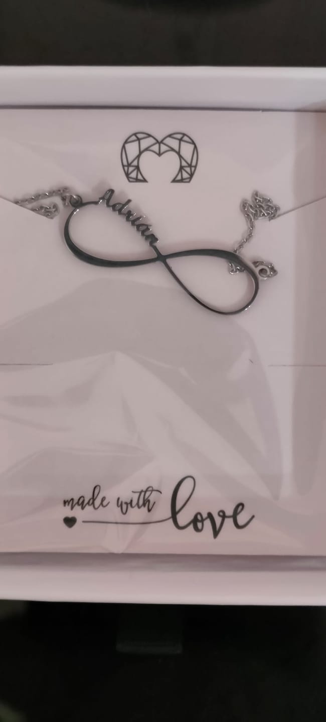 Customer photo review of Collar Infinito ~ Personalizable