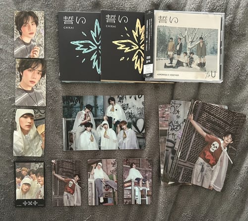 Customer photo review of TXT - CHIKAI 4TH SINGLE JAPAN ALBUM WEVERSE GIFT 3 SET