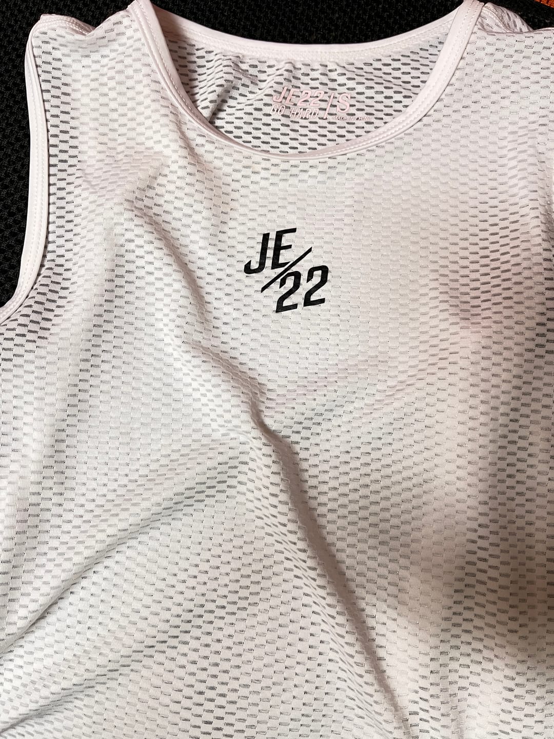 Customer photo review of PELOTON 機能內搭女背心 - 雪白