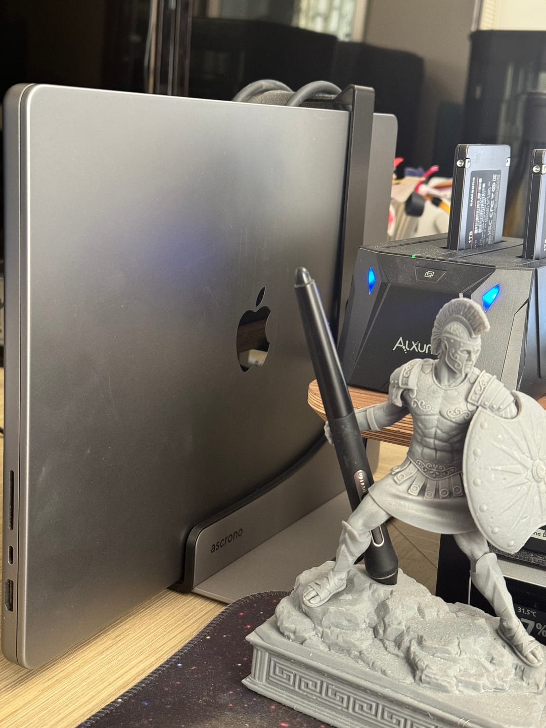 Customer photo review of Ascrono® MacBook Docking Station