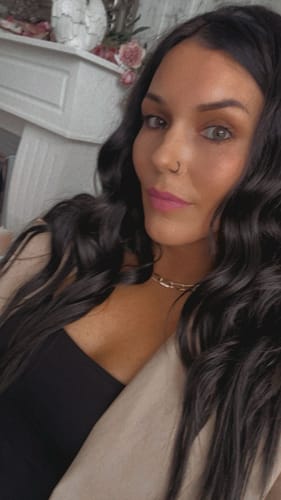 Customer photo review of The Headband Wig Perfect Curl