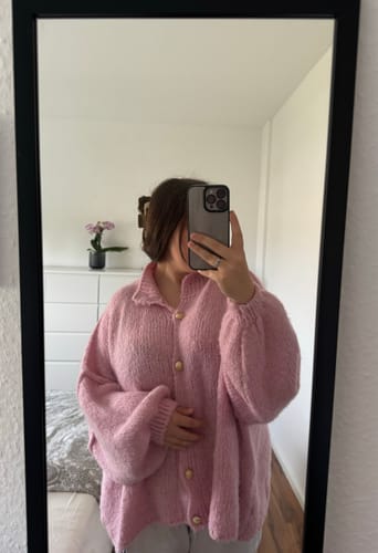 Customer photo review of Danielle Strickjacke - Rosa