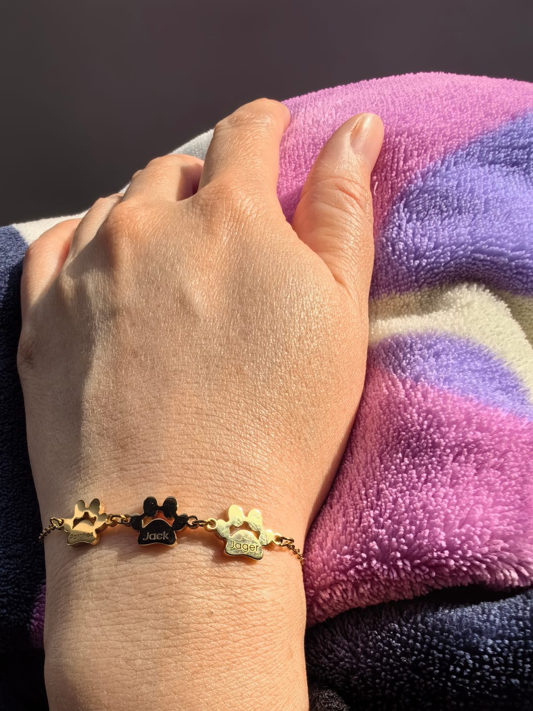 Customer photo review of Gepersonaliseerde poot naamarmband