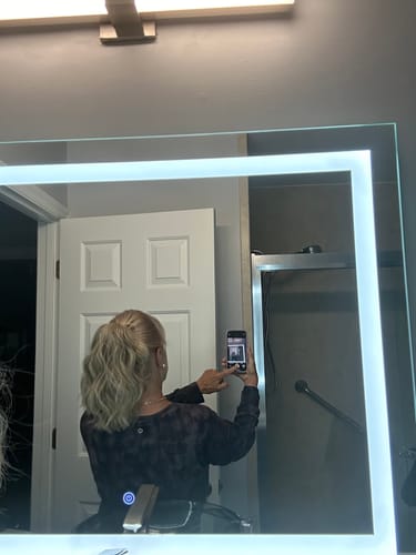 Customer photo review of JuvaBun Claw Clip Beach Waves Ponytail Extension 12''
