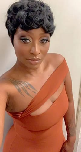 Customer photo review of Luvwin Classic Pixie Cut Style Wig With Layered Bangs For Black Women