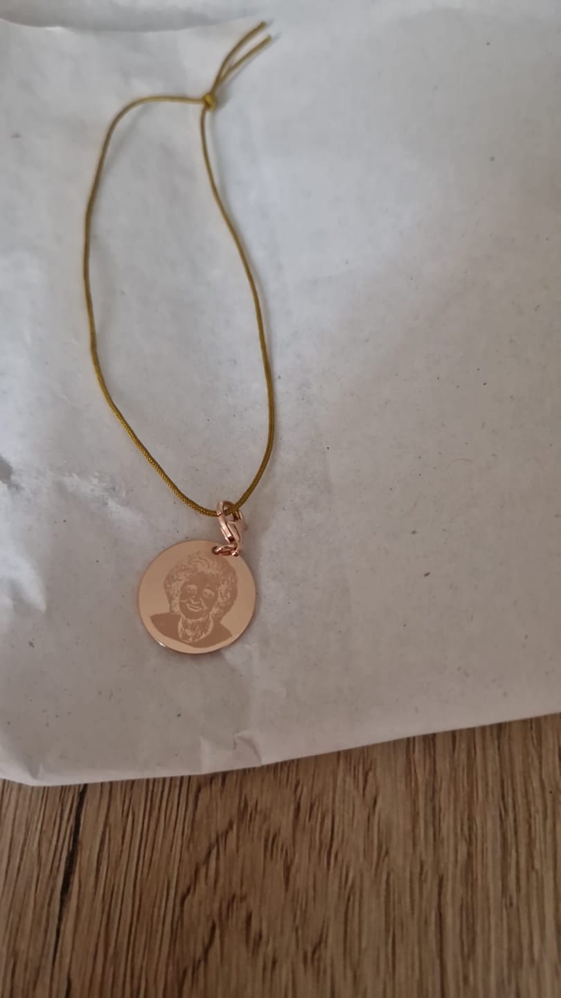 Customer photo review of KETTENANHÄNGER DENISE ROSÈGOLD 18MM MIT KARABINER / FOTOGRAVUR / NUR NOCH 1 STÜCK ERHÄLTLICH