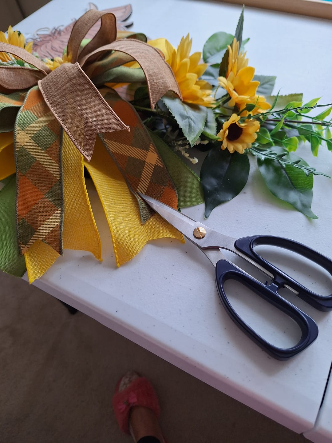 Customer photo review of 7.25"L Scissors Blue Handle MT1043