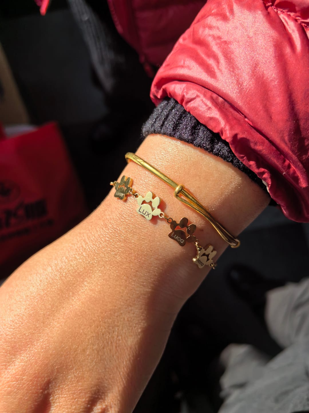 Customer photo review of Gepersonaliseerde poot naamarmband