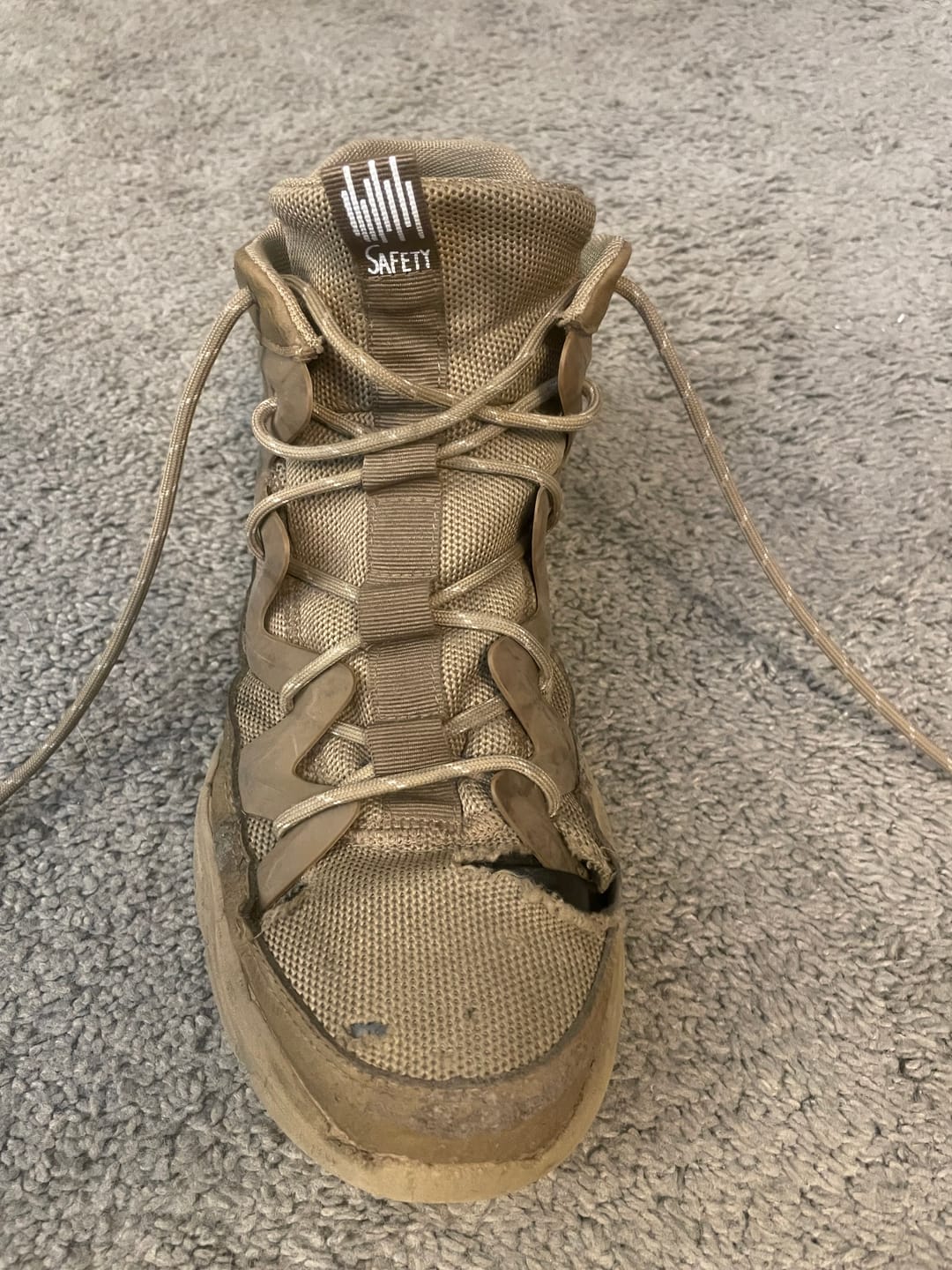 Customer photo review of Maven Men's Composite Toe Lightweight Work Shoes