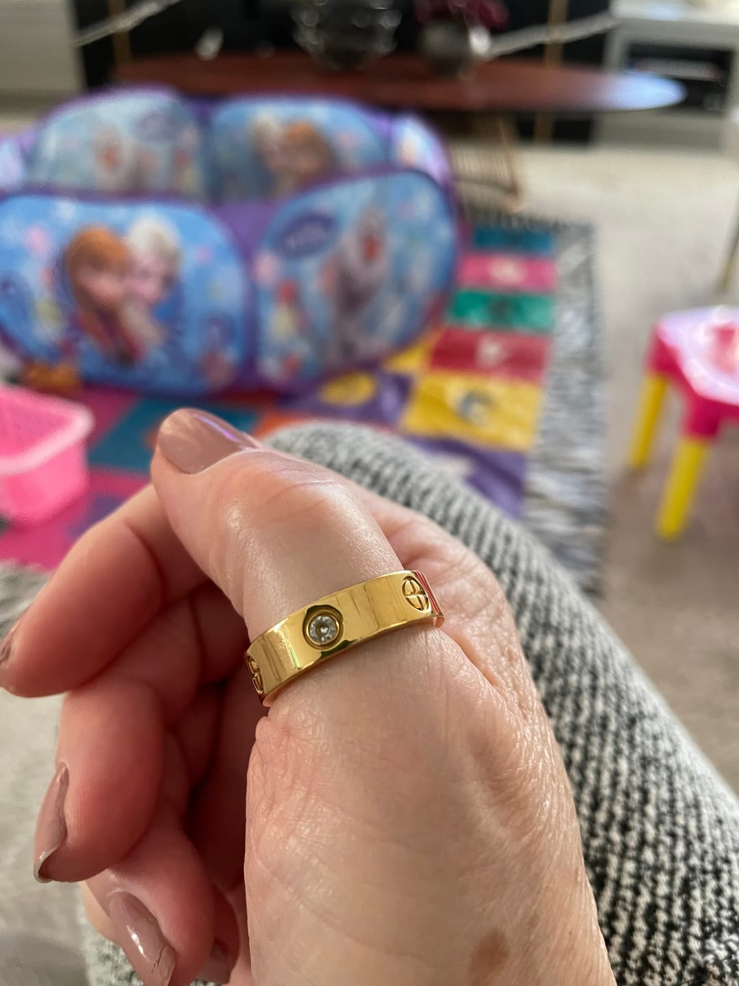 Customer photo review of Anel Classic Inspiração Banhado em Ouro 18k