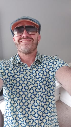 Customer photo review of Men's Casual Holiday Geometrie Summer Short Sleeve Blue Button Up Shirt