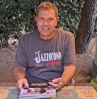 Customer photo review of IL FINGERSTYLE JAZZ E L'ARTE DEL SOLO PLAYING - Francesco Buzzurro