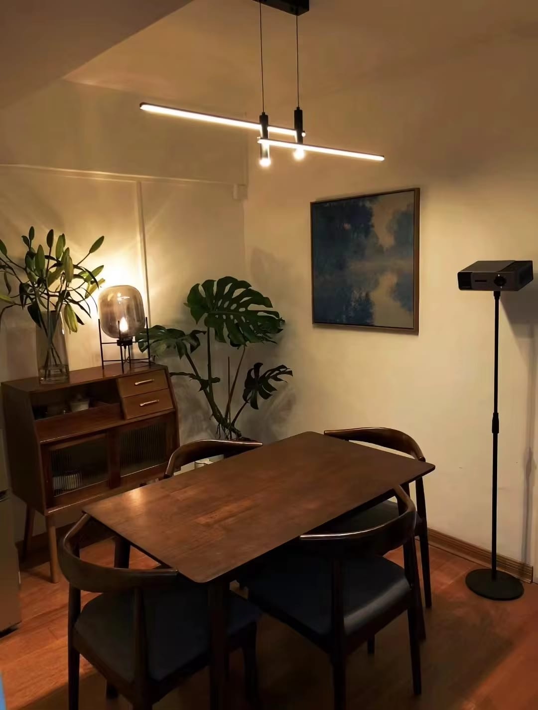 Customer photo review of WOMO Spotlight Linear Pendant Light-WM2037