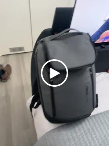 Customer video review of Vanguard - Large Capacity Business Travel Backpack