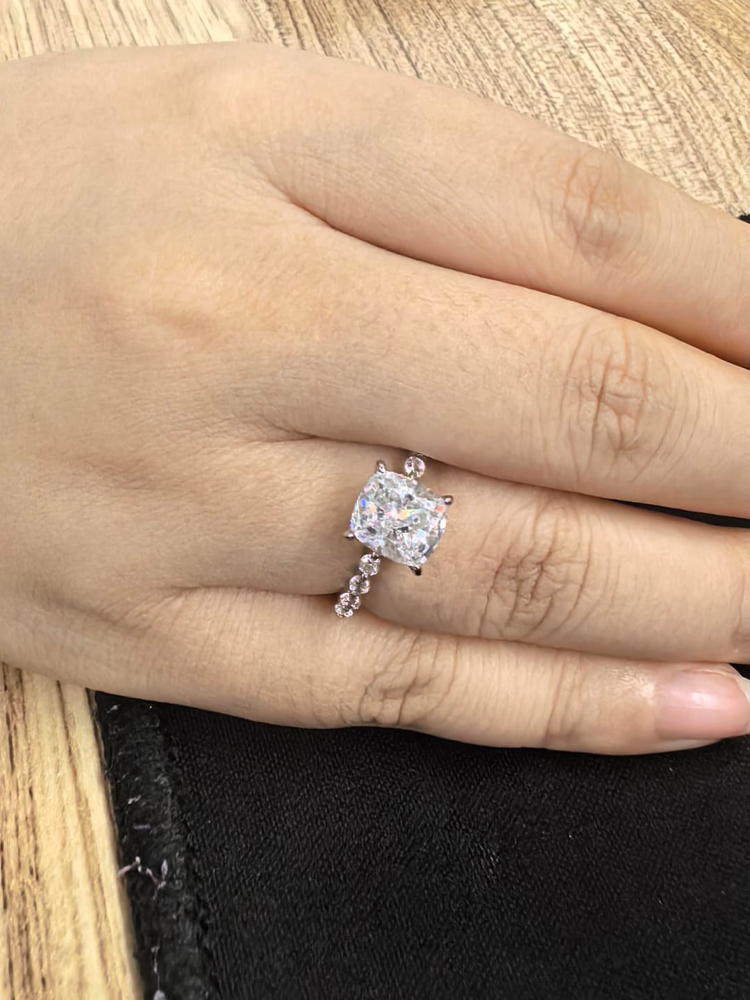 Customer photo review of Louily Exquisite 2.0 Carat Cushion Cut Engagement Ring