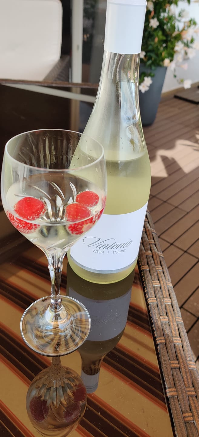 Customer photo review of NEU: VinTonic Mix 3x Mojito + 3x Rosé