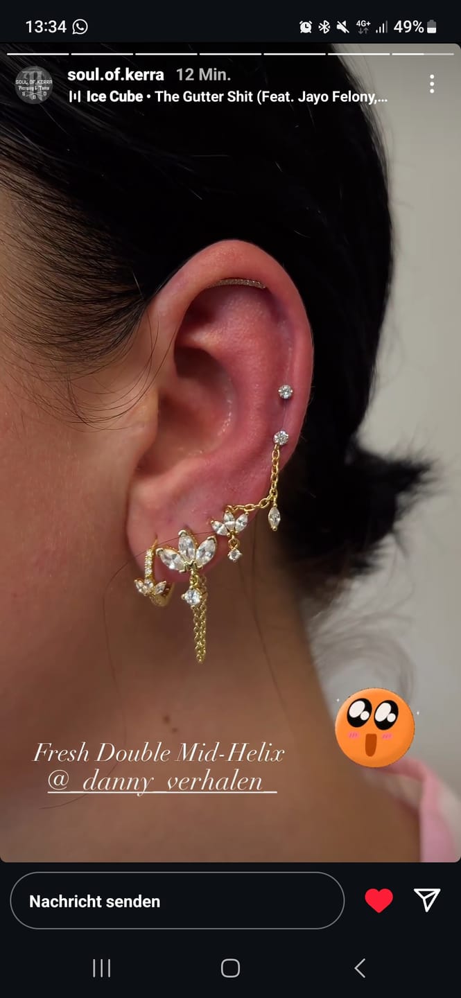 Customer photo review of Limitless Lotus Ohrring Set