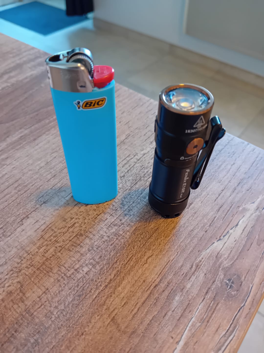 Customer photo review of Fenix E18R V2.0 - Lampe de poche rechargeable -  1200 Lumens