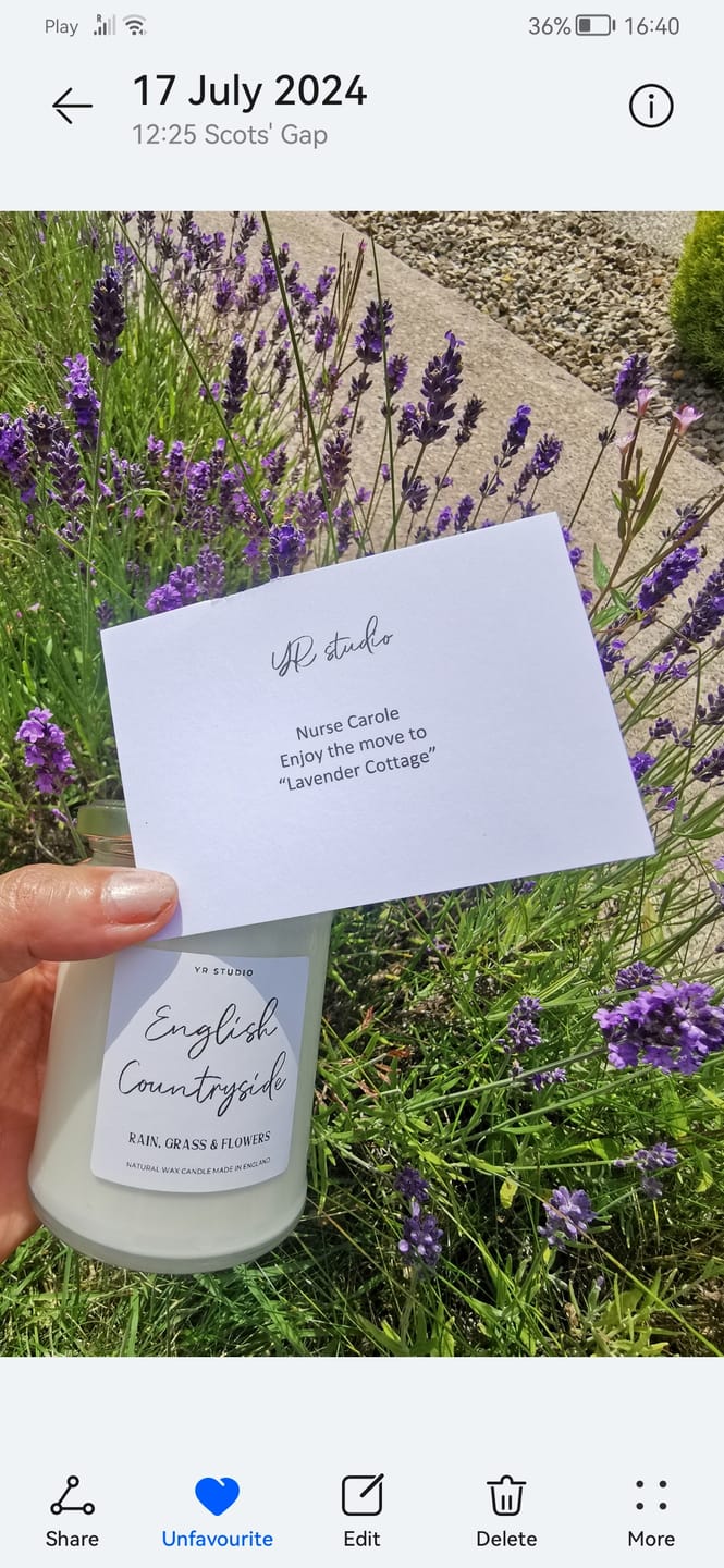 Customer photo review of English Countryside Candle