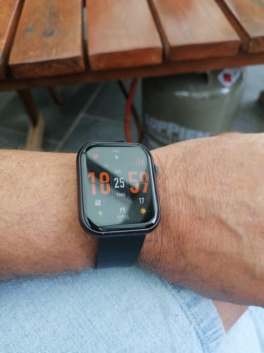 Customer photo review of Top Performance Smartwatch mit Gesundheitstracking / IP67 Wasserdichtigkeit / 35 Tage Akkulaufzeit / 100 Sportmodi