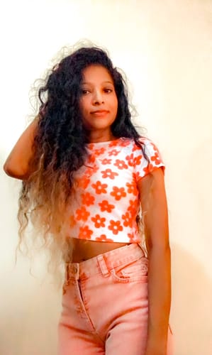 Customer photo review of Sunny Blossoms Crop T Shirt