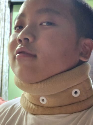 Customer photo review of Cervical Collar With Chin Support | Provides Moderate Support  & Stability to the Neck (Beige)