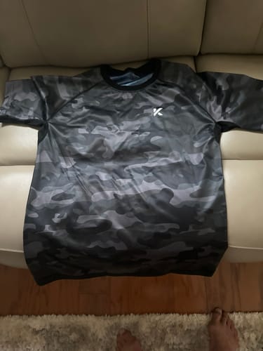 Customer photo review of Men's Heat Trapping T-Shirt