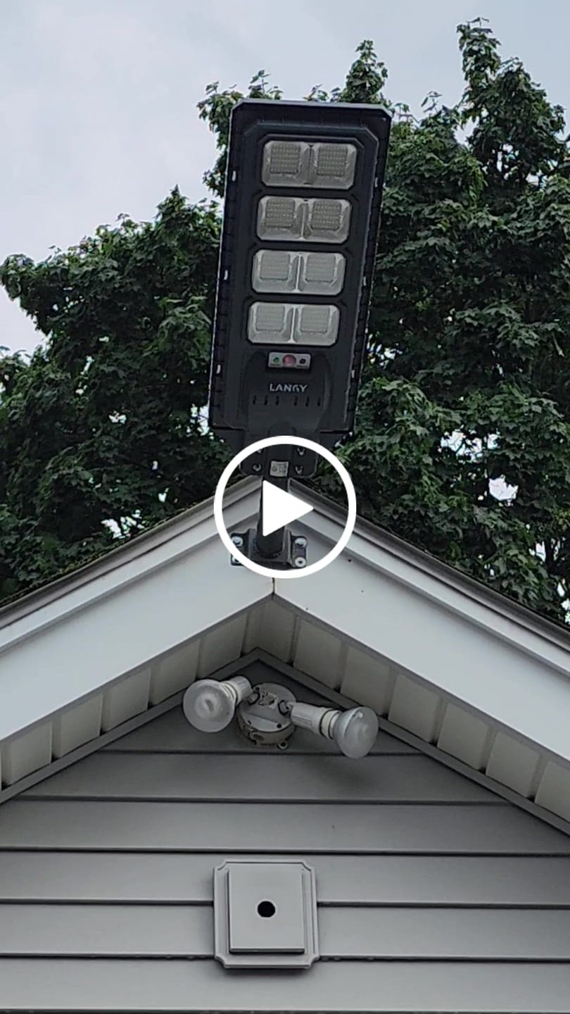 Customer video review of 3 PACK 200W solar street lights 20000 lumens