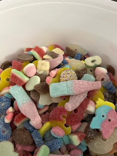 Customer photo review of 10kg Bucket Mix Your Own (50 options)
