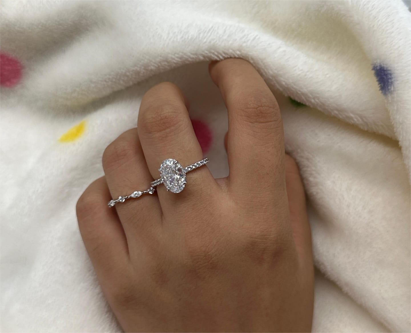 Customer photo review of S925 Attractive 2PC 2.5Ct Oval Cut Bridal Wedding Ring Set Stackable Ring Set For Daily Wear