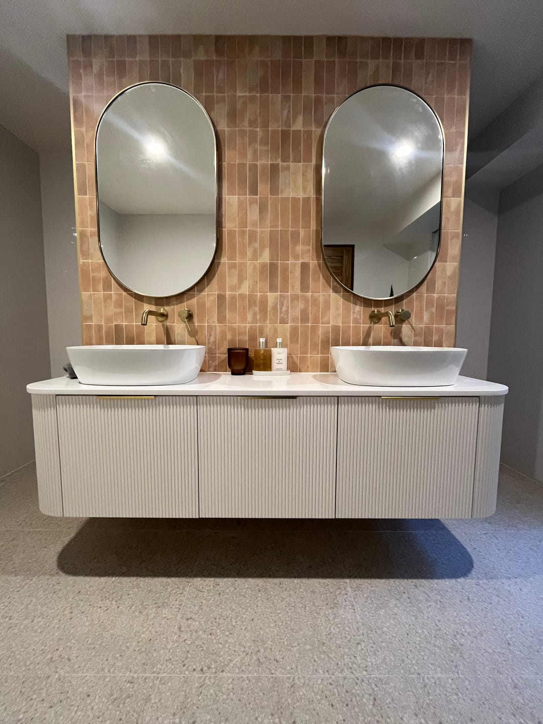 Customer photo review of BURLEIGH Wall Hung Curve Vanity Matte White