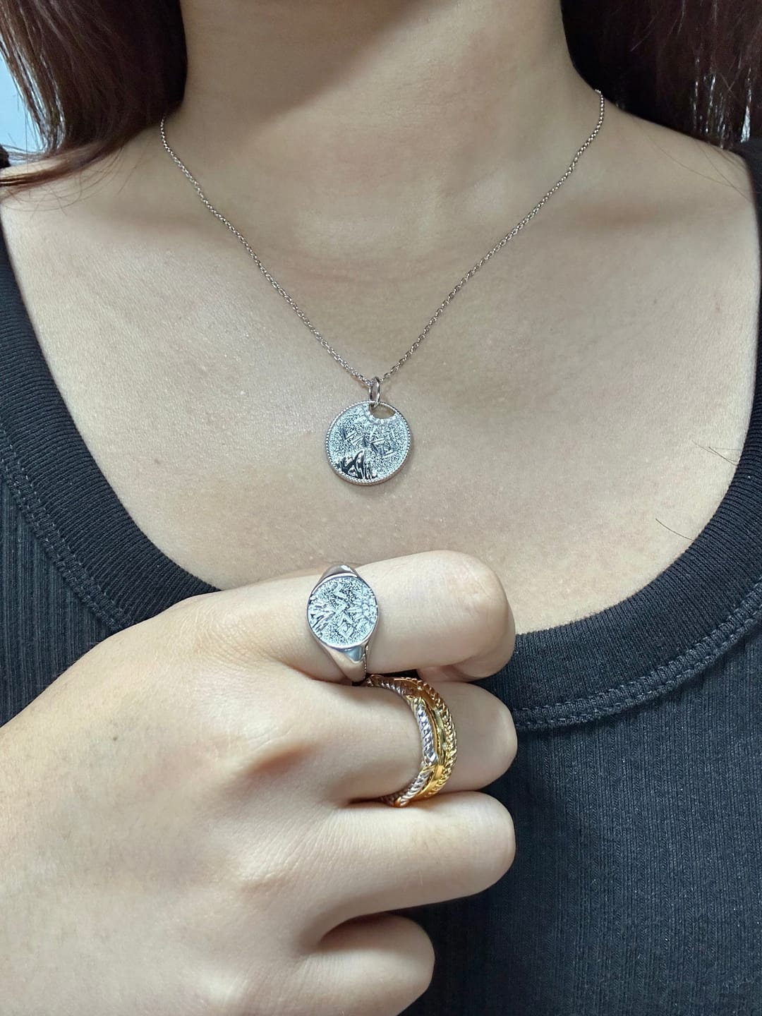 Customer photo review of Highs And Lows Signet Ring