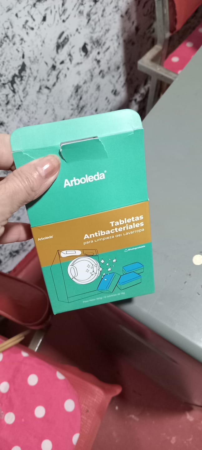 Customer photo review of 12 Tabletas Arboleda Antibacterial para Limpieza Lavarropa