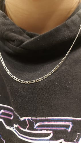 Reseña con foto de un cliente sobre Cadena Fígaro 3mm
