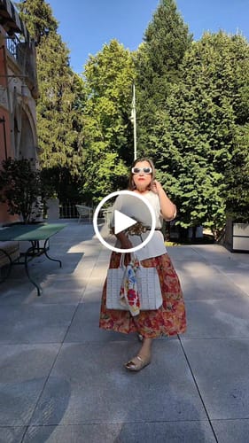 Customer video review of Plus Size Women Summer Artsy Flower Drwastring Ramie Skirt