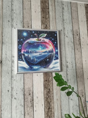 Customer photo review of 5D Diamond Painting AB Steine Magic Crystal Apple