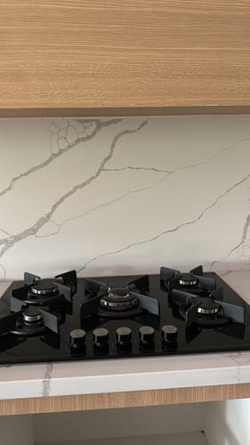 Customer photo review of Parrilla de Gas Empotrable 5 Quemadores Cristal Templado
