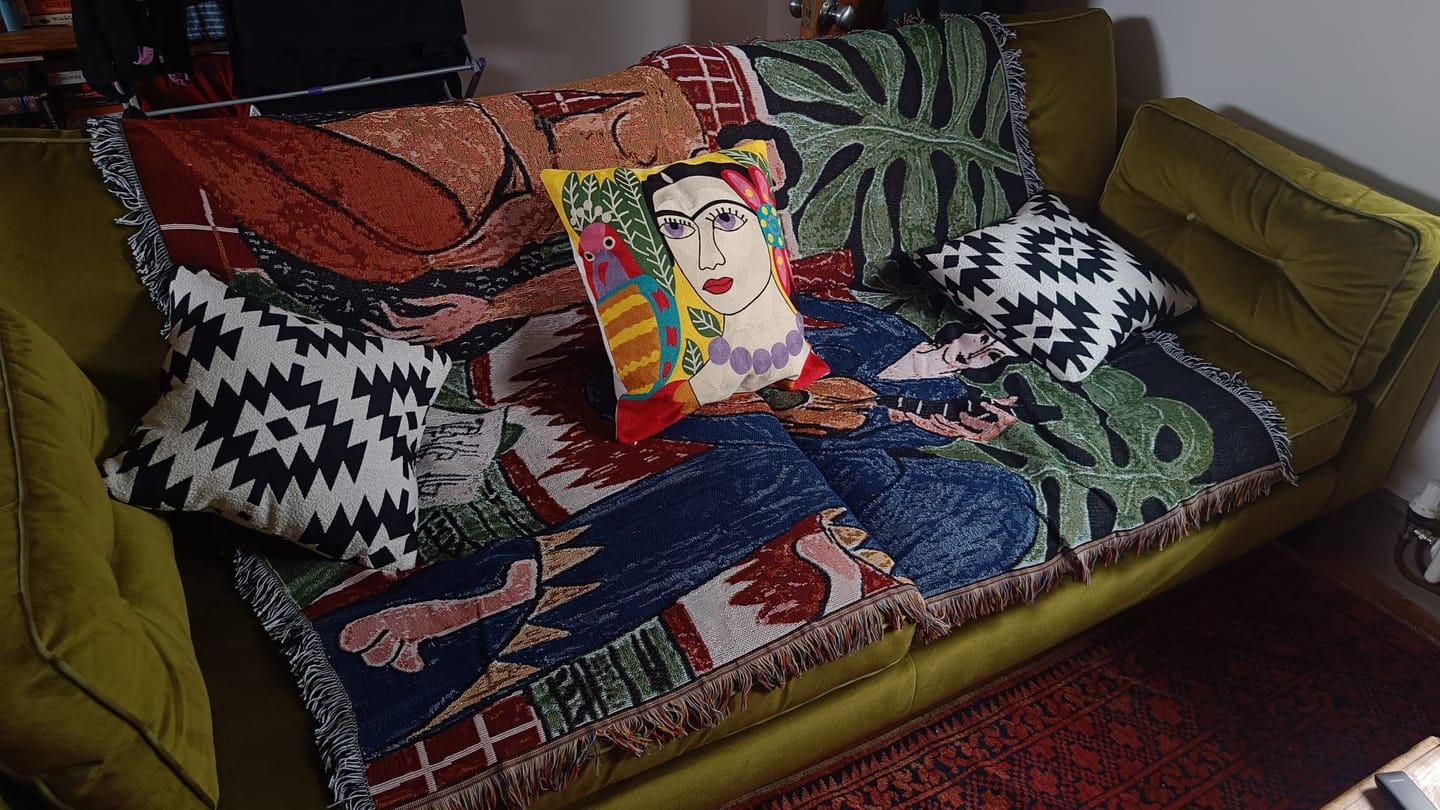 Customer photo review of Frida Kahlo Embroidery pillow Cases