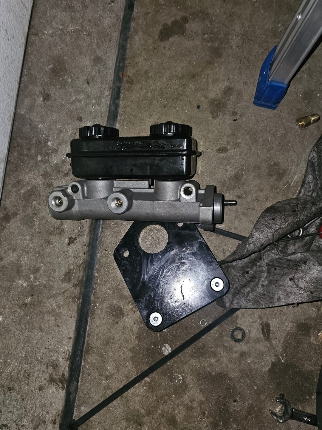 Customer photo review of Motion Raceworks 1994-04 S10 / Sonoma, Blazer / Jimmy Billet Aluminum Manual Master Cylinder Conversion Kit 20-10005-2