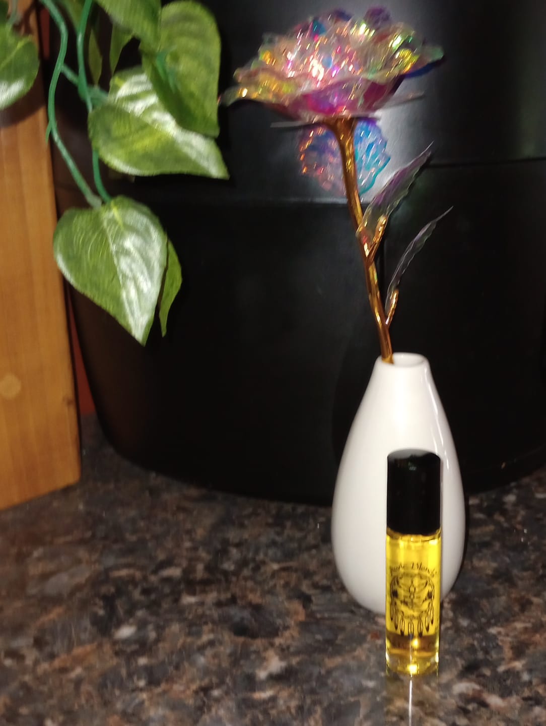 Customer photo review of Auric Blends Roll-On Perfume Oil
