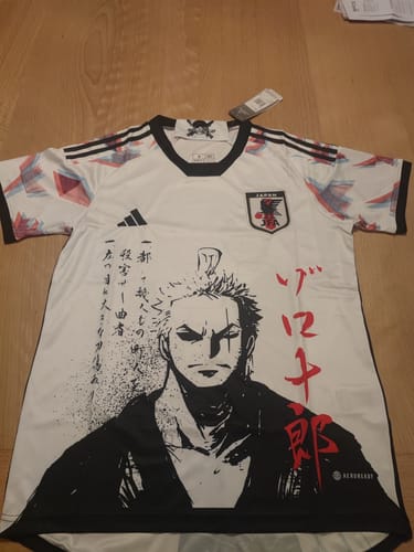 Customer photo review of MAILLOT JAPON 2022/23 - EXTERIEUR EDITION ZORO