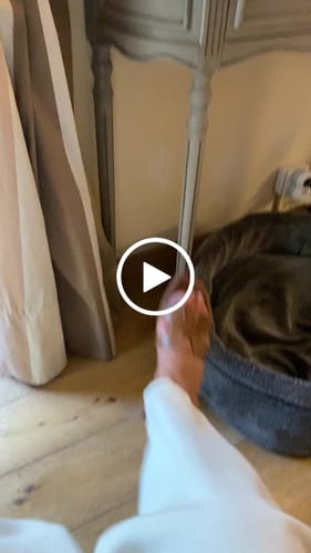 Customer video review of 0RAN SANDAL GOLD