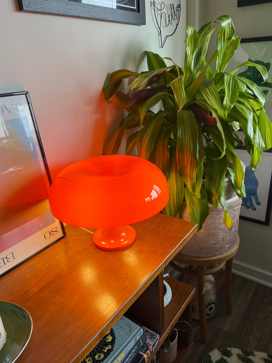 Customer photo review of Nesso Table Lamp Dupe - Nessino Designer Style, Retro Table Lamp - Mushroom Lamp