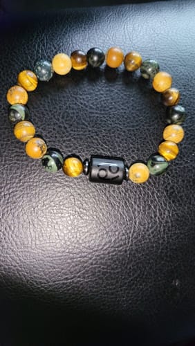Customer photo review of Agate Zodiac Bead Bracelet
