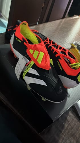 Customer photo review of Adidas Predator Elite Tounge FG